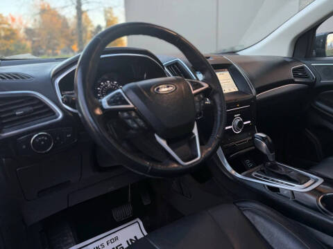 2018 Ford Edge Titanium