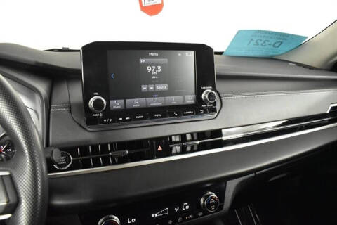 2024 Mitsubishi Outlander ES