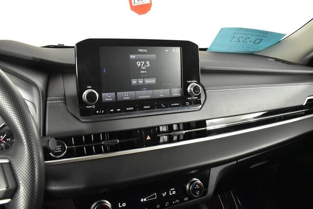 2024 Mitsubishi Outlander ES