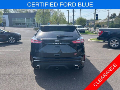 2022 Ford Edge ST