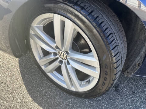 2012 Volkswagen Eos Executive SULEV