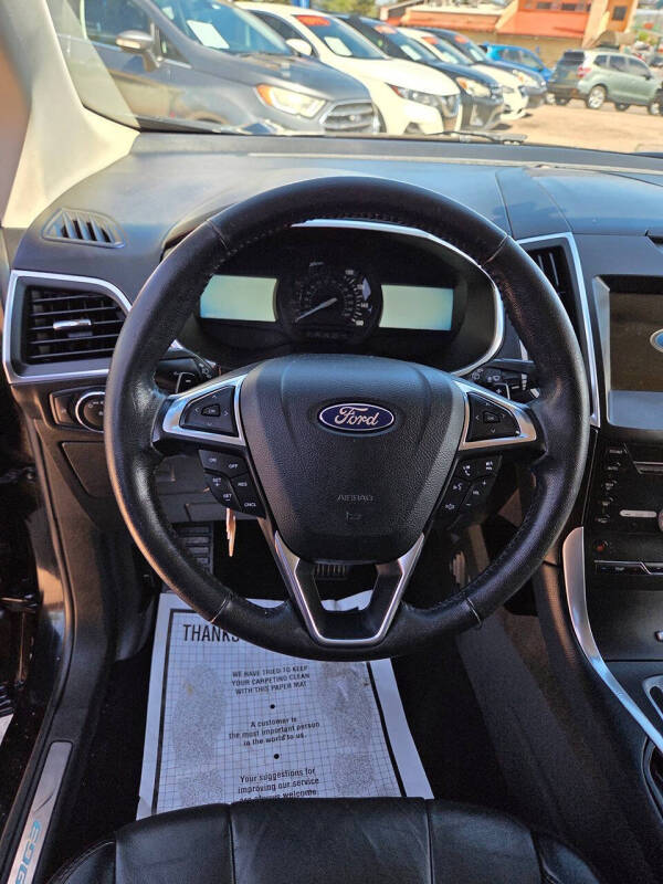 2017 Ford Edge Titanium