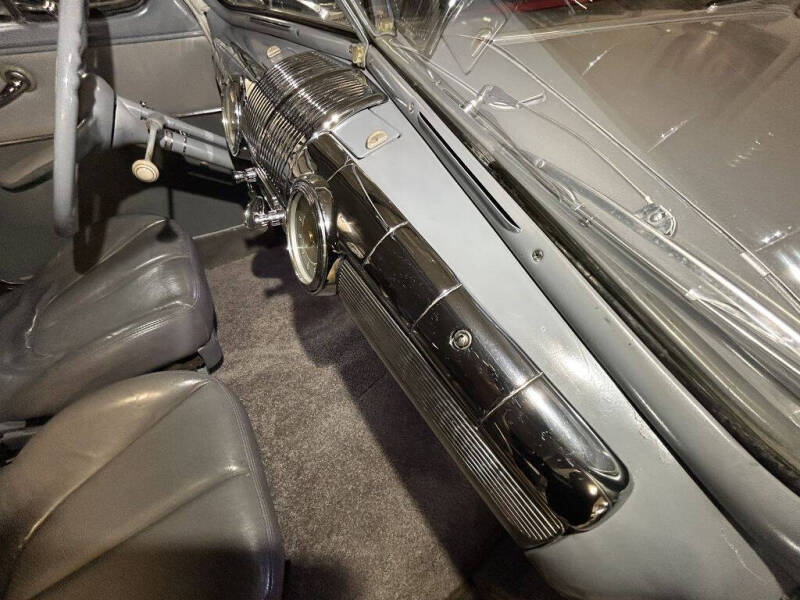 1947 Ford Super Deluxe