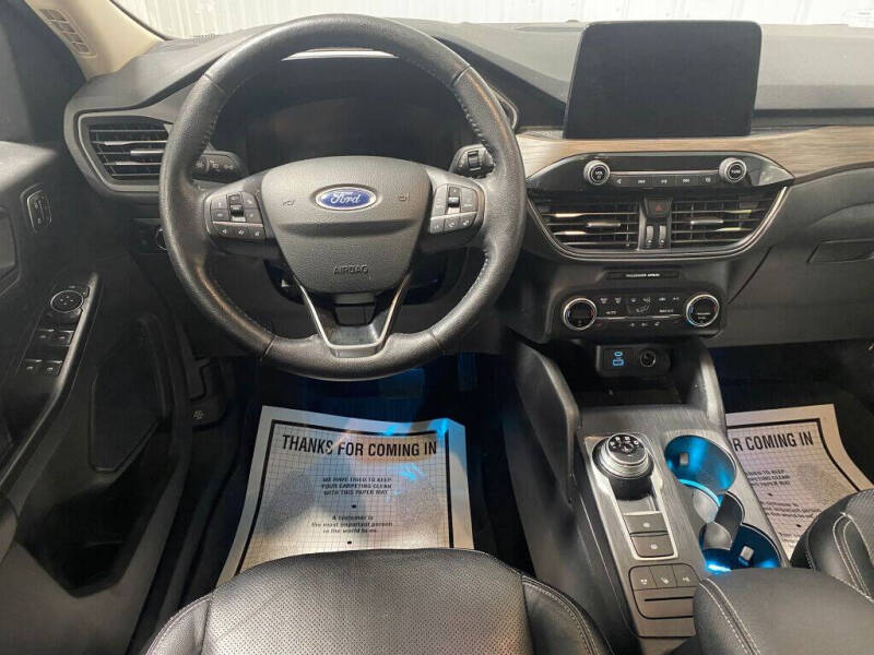 2020 Ford Escape Hybrid Titanium