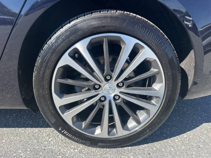 2018 Buick Regal Sportback Essence