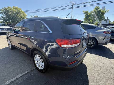 2017 Kia Sorento LX V6