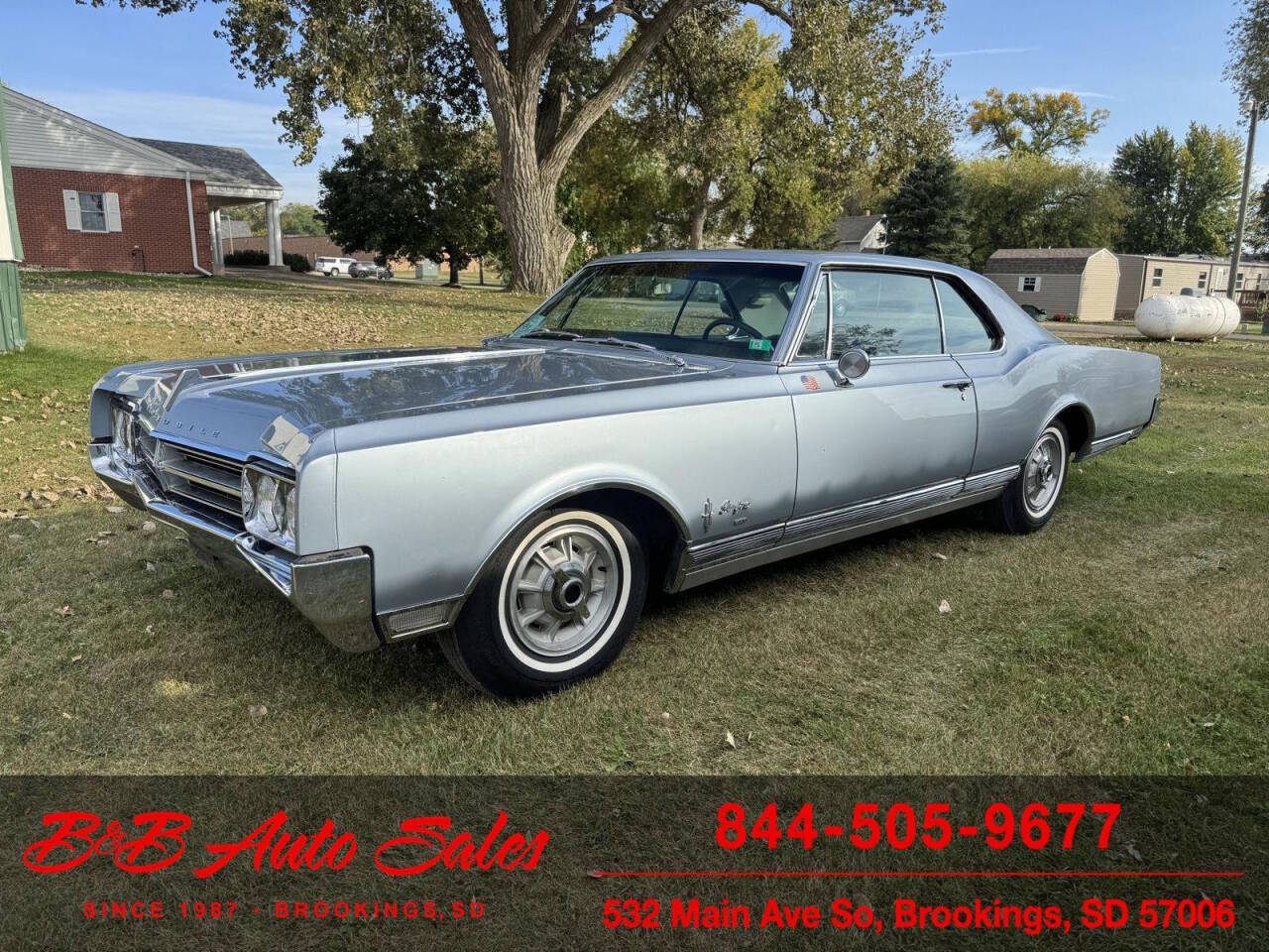 1965 Oldsmobile Starfire 3