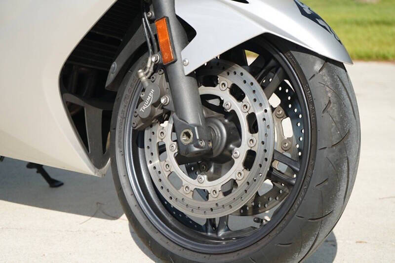 2011 Triumph Sprint GT 1050
