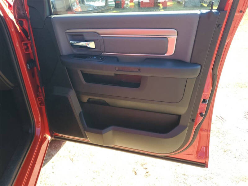 2024 RAM 1500 Classic SLT