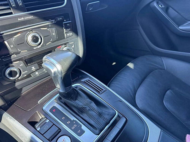 2016 Audi A4 2.0T quattro Premium