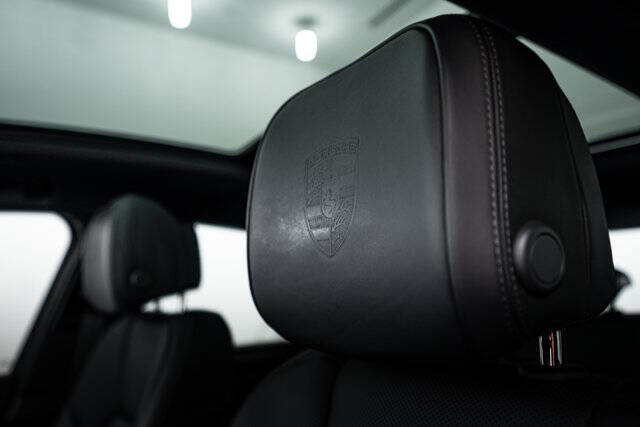 2021 Porsche Macan S