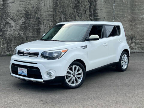 2018 Kia Soul +