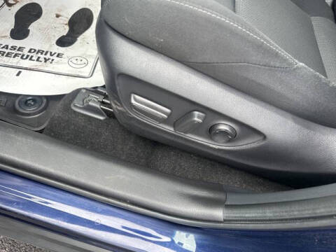 2024 Toyota Venza LE