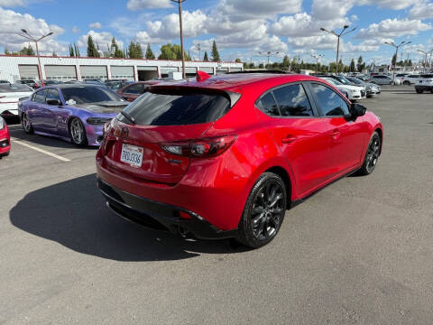 2016 Mazda MAZDA3 s Grand Touring