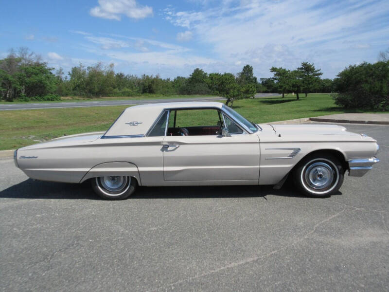 1965 Ford Thunderbird