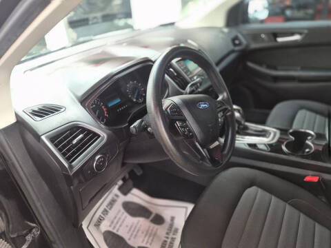 2018 Ford Edge SE