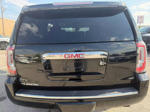 2017 GMC Yukon Denali