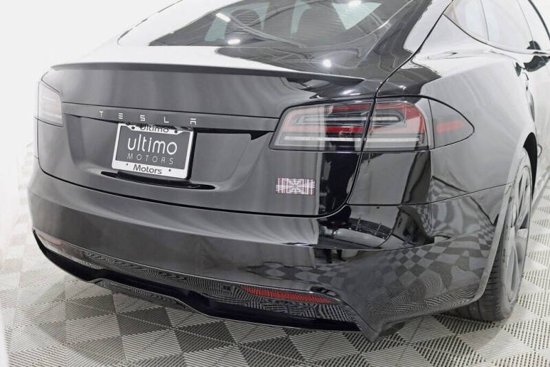 2023 Tesla Model S Plaid