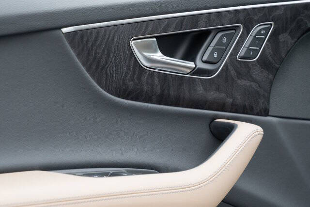 2025 Audi Q7 quattro Premium Plus 45 TFSI