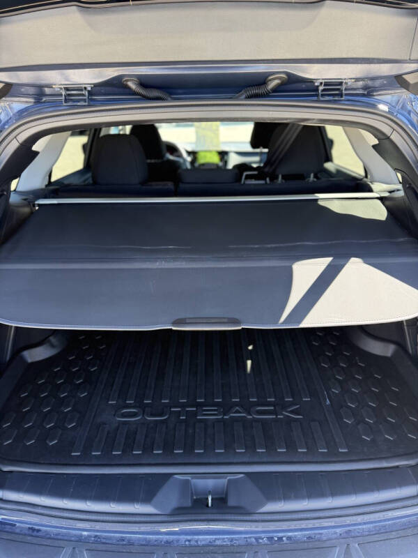 2024 Subaru Outback Premium