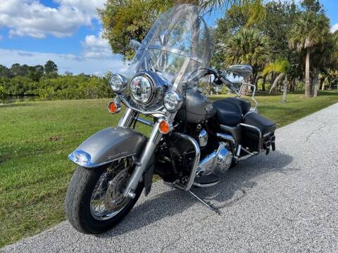 2007 Harley-Davidson ROAD KING CLSC for sale at FlashCoast Powersports in Ruskin FL