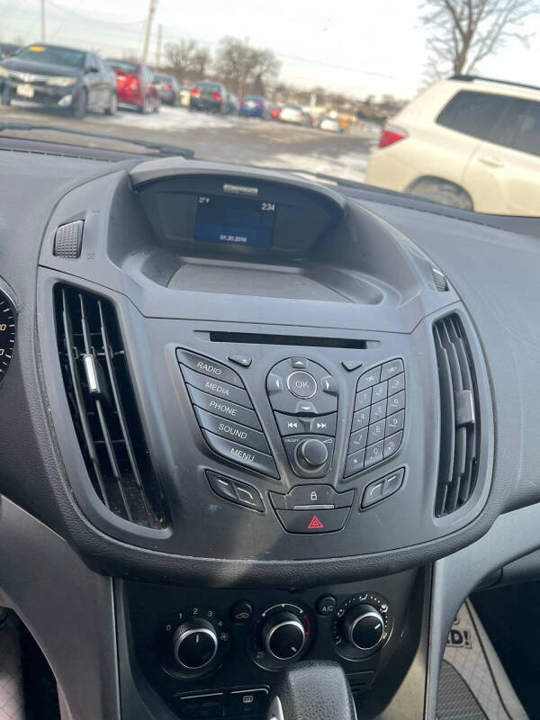 2014 Ford Escape S