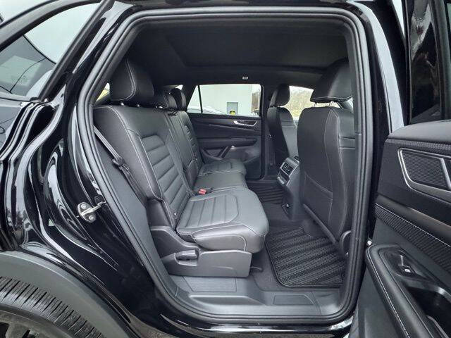 2026 Volkswagen Atlas Cross Sport SEL R-Line Black 4Motion