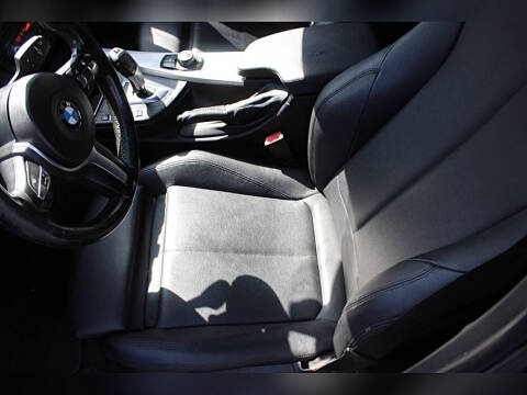 2015 BMW 3 Series 320i