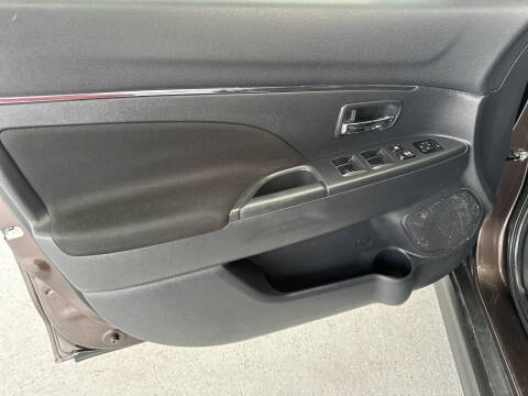 2023 Mitsubishi Outlander Sport SE