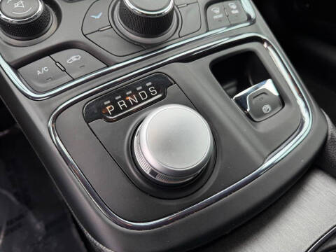 2016 Chrysler 200 S