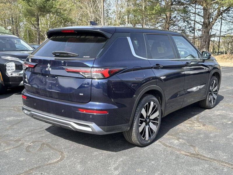 2025 Mitsubishi Outlander SE