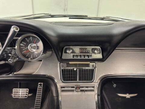 1963 Ford Thunderbird