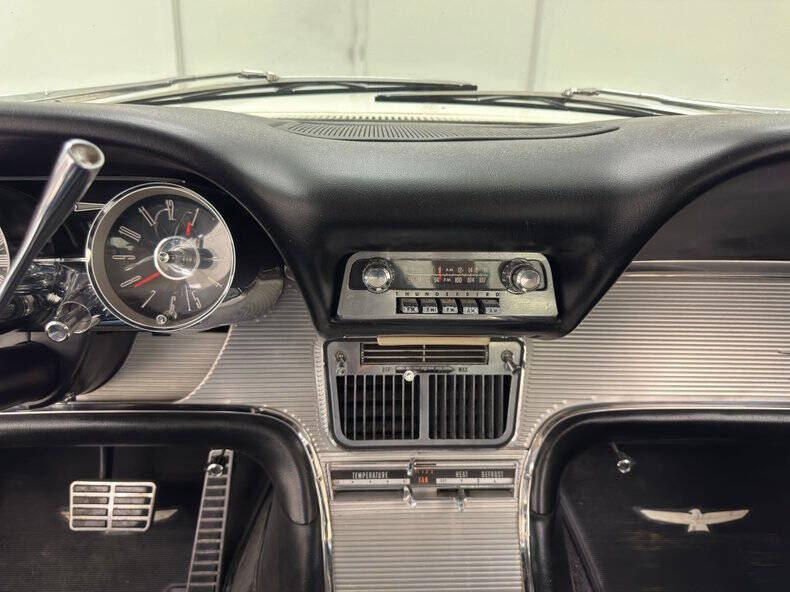 1963 Ford Thunderbird