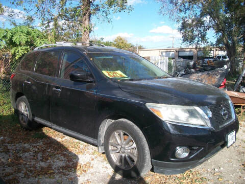 2014 Nissan Pathfinder SV