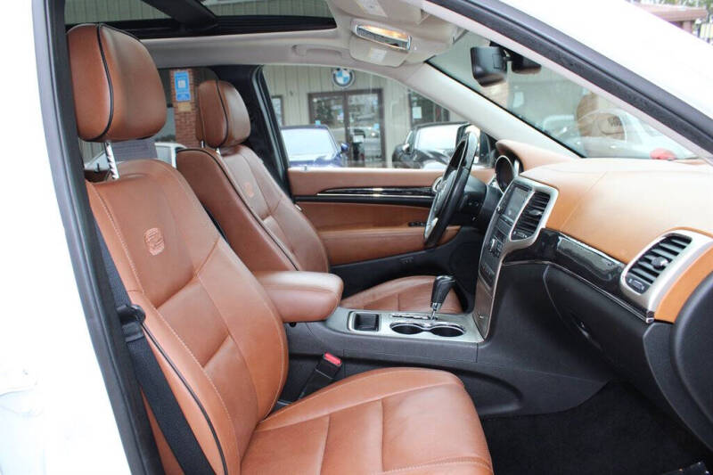 2013 Jeep Grand Cherokee Overland Summit