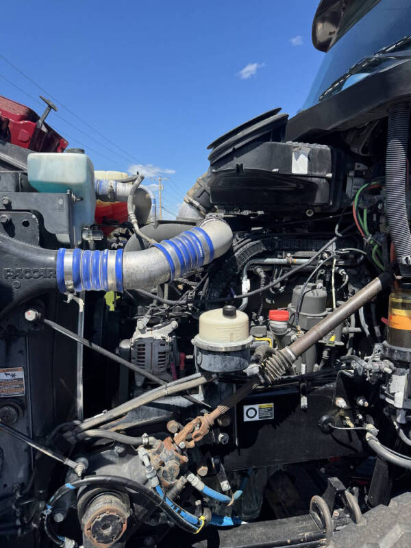 2021 Peterbilt 567