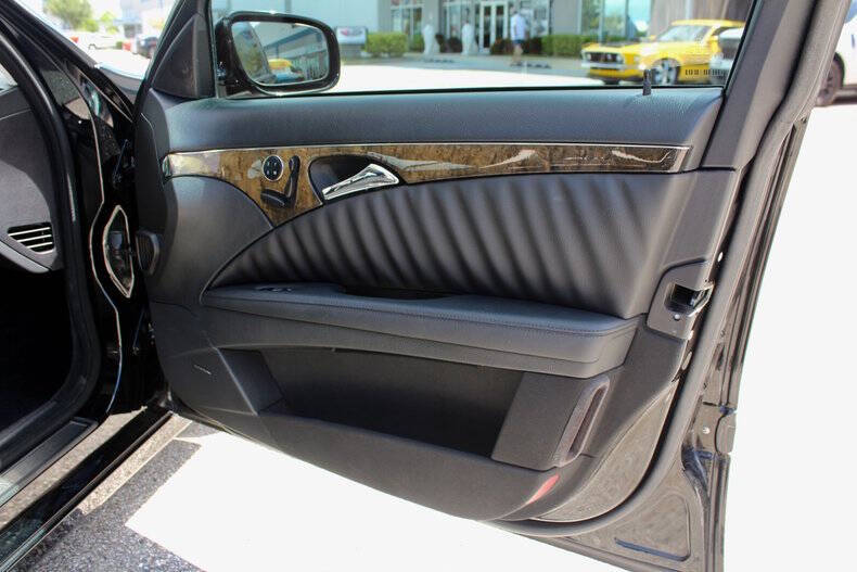 2007 Mercedes-Benz E-Class E 550 4MATIC