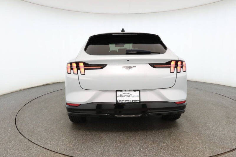 2022 Ford Mustang Mach-E Premium