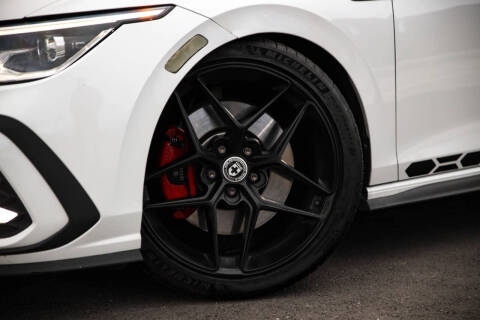 2023 Volkswagen Golf GTI 40th Anniversary Edition