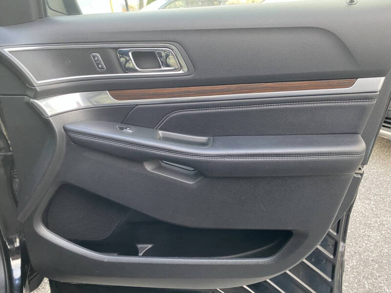 2017 Ford Explorer Limited