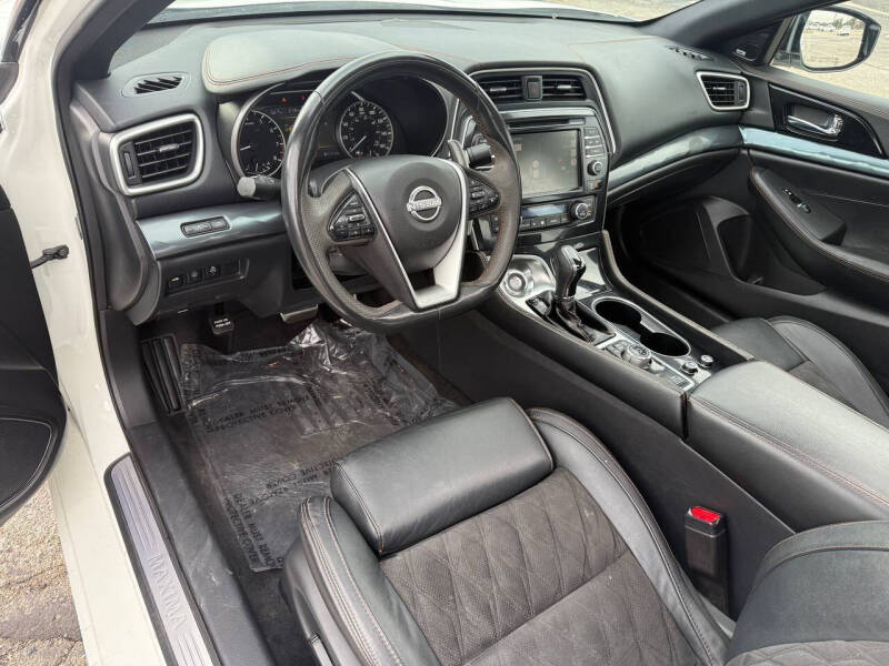 2023 Nissan Maxima 3.5 SR