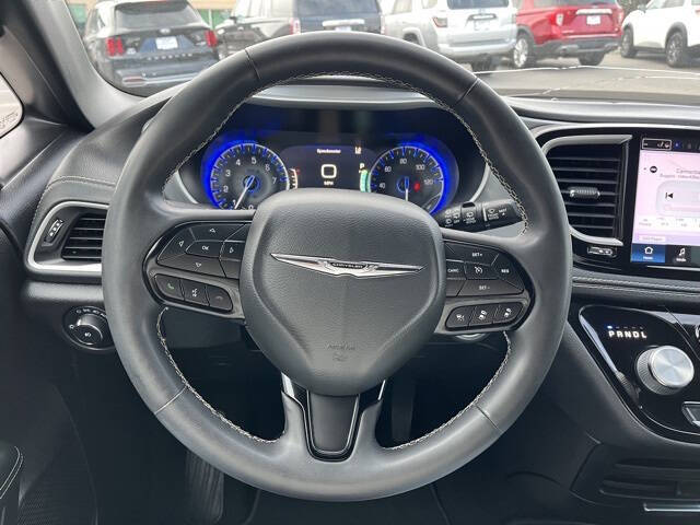 2022 Chrysler Pacifica Touring