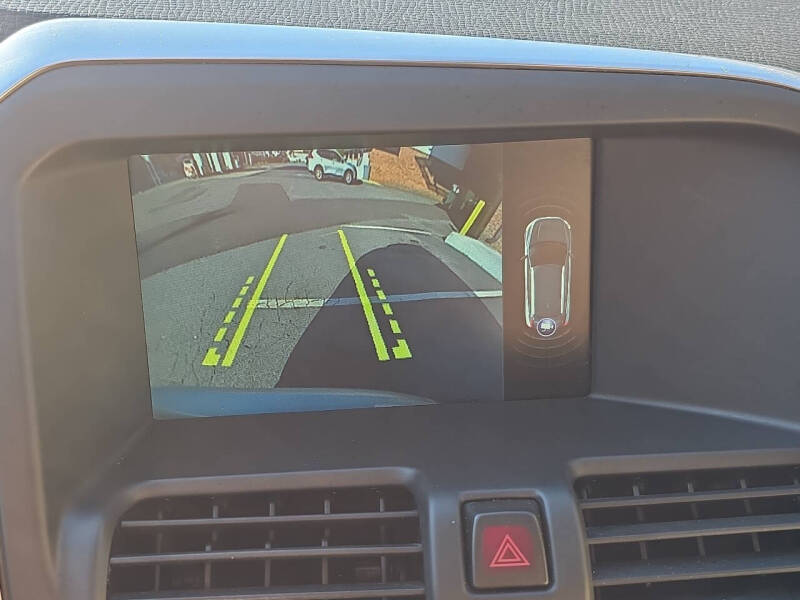 2015 Volvo XC60 T5 Drive-E Premier