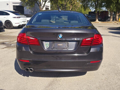 2014 BMW 5 Series 528i