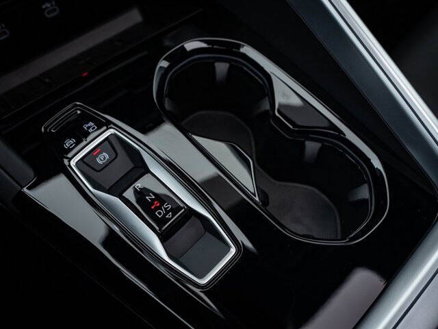 2025 Audi Q5 quattro Prestige TFSI