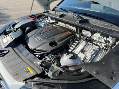 2023 Audi SQ5 3.0T quattro Premium Plus