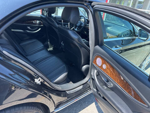 2017 Mercedes-Benz E-Class E 300 4MATIC