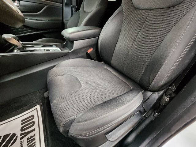 2020 Hyundai Santa Fe SE