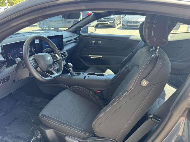 2025 Ford Mustang EcoBoost