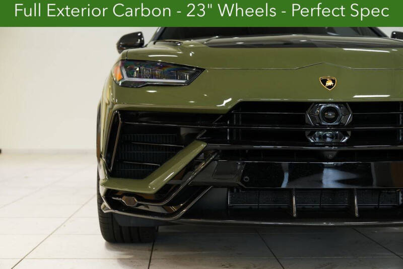 2023 Lamborghini Urus Performante